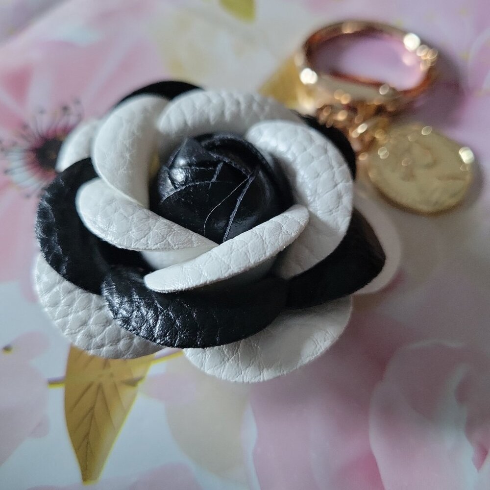 Handmade Black & White Camellia Leather Flower Keychain w Gold Coin Charm - Picture 4 of 7